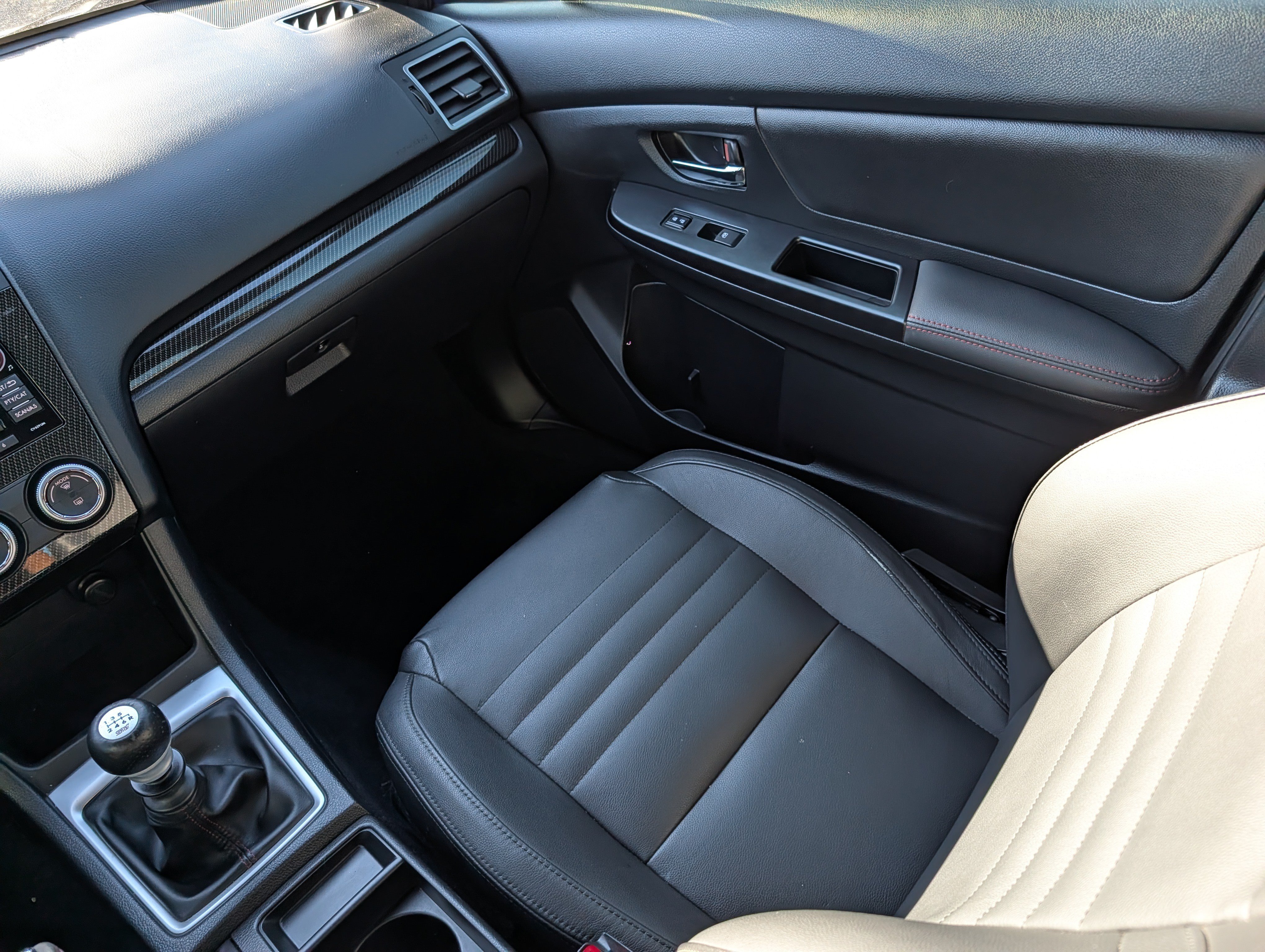 Used 2015 Subaru WRX AWD/4WD image 11
