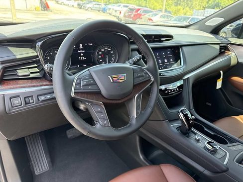 New 2026 Cadillac XT5 Premium Luxury w/ LPO, Premium Carpet Package AWD/4WD image 33