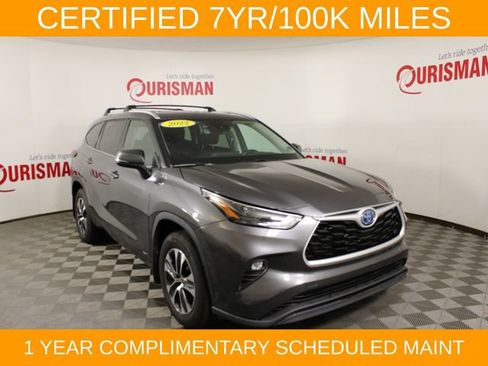 Used 2022 Toyota Highlander XLE AWD/4WD image 11