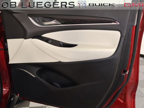 Certified 2023 Buick Enclave Essence image 18