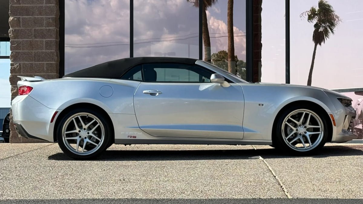 Used 2017 Chevrolet Camaro LT w/ RS Package RWD image 21