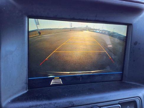 Used 2019 GMC Terrain SLE w/ Driver Convenience Package image 18