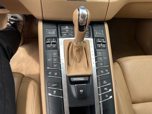 Used 2015 Porsche Macan S image 7