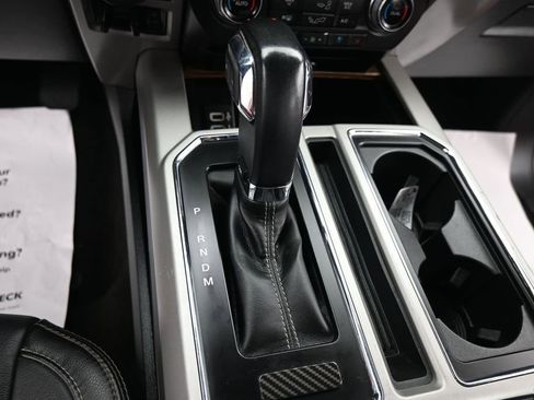 Used 2019 Ford F150 Lariat w/ Equipment Group 502A Luxury AWD/4WD image 22