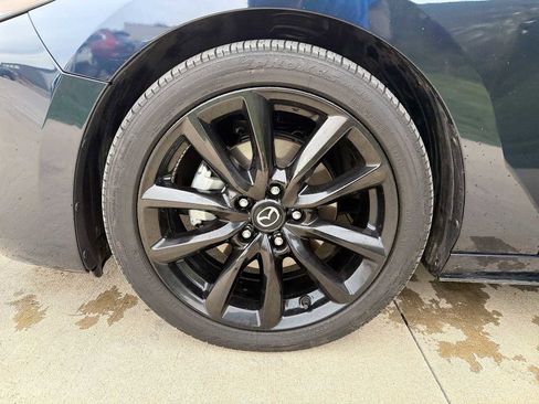 Used 2019 MAZDA MAZDA3 AWD Hatchback w/ Premium Pkg image 10