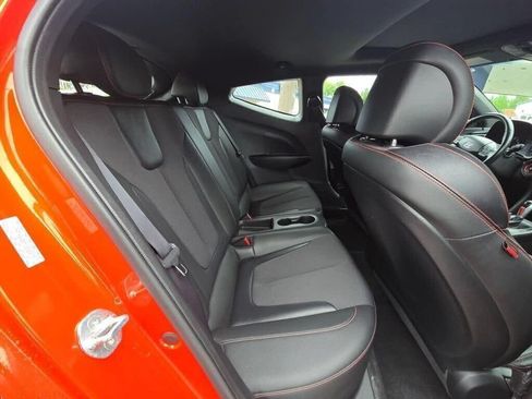 Used 2021 Hyundai Veloster Turbo FWD image 18