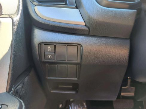 Used 2018 Honda CR-V LX image 25