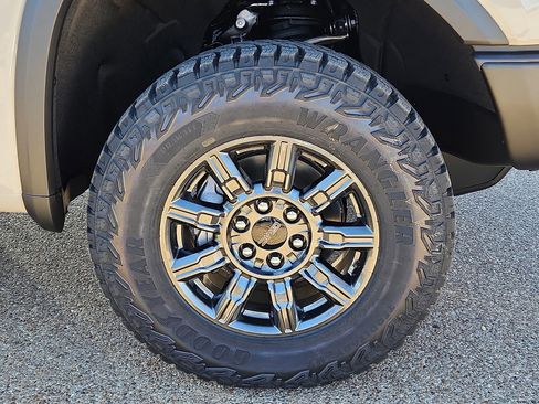 New 2026 GMC Sierra 1500 AT4X image 5