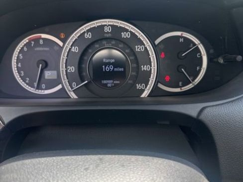 Used 2017 Honda Accord Touring image 5