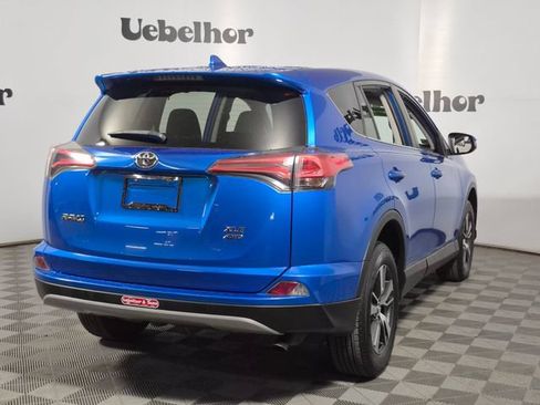 Certified 2018 Toyota RAV4 XLE AWD/4WD image 7