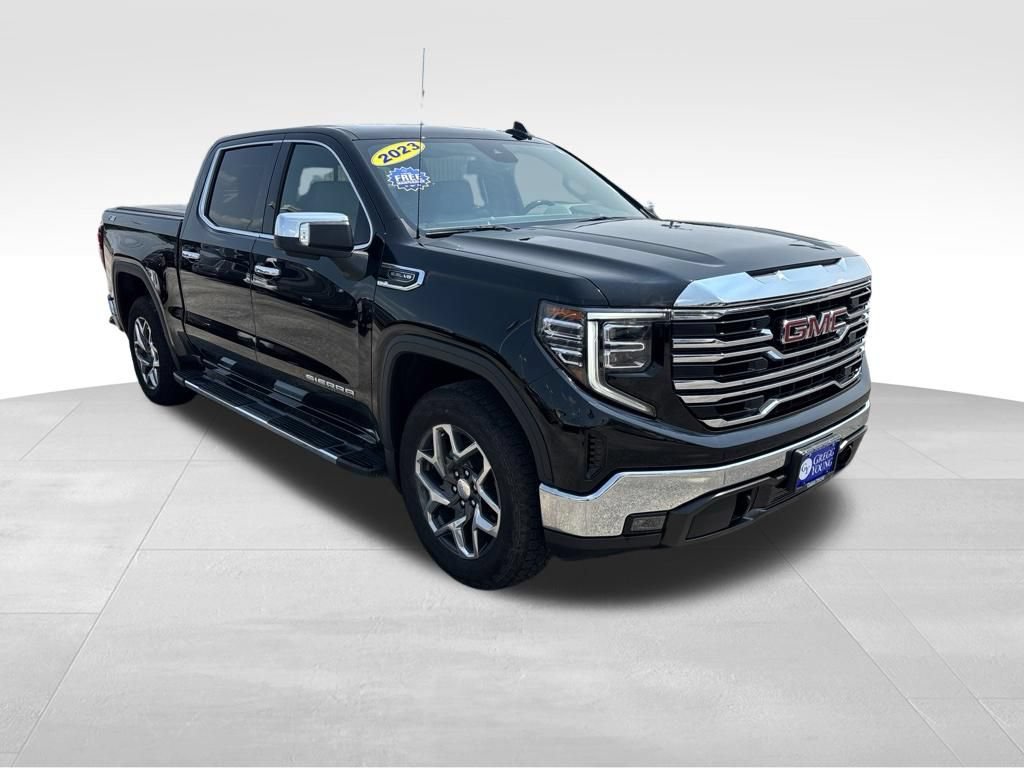 Used 2023 GMC Sierra 1500 SLT w/ SLT Premium Package AWD/4WD image 9