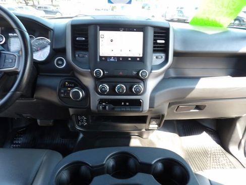 Used 2024 RAM 2500 Tradesman w/ Chrome Appearance Group image 15