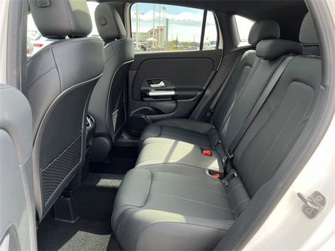 Certified 2025 Mercedes-Benz GLA 250 4MATIC image 4