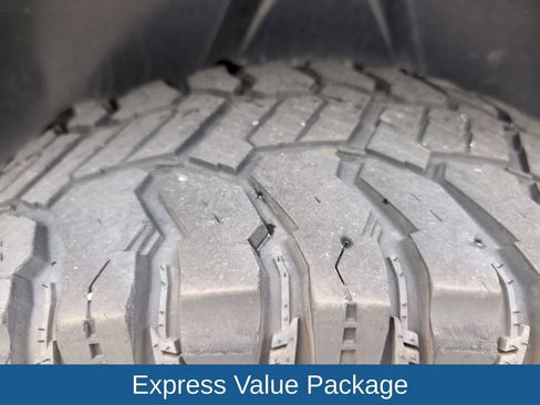 Used 2018 RAM 1500 Express w/ Express Value Package RWD image 17