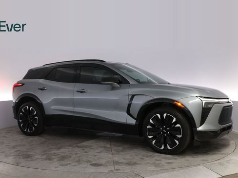 Used 2024 Chevrolet Blazer EV RS AWD/4WD image 14