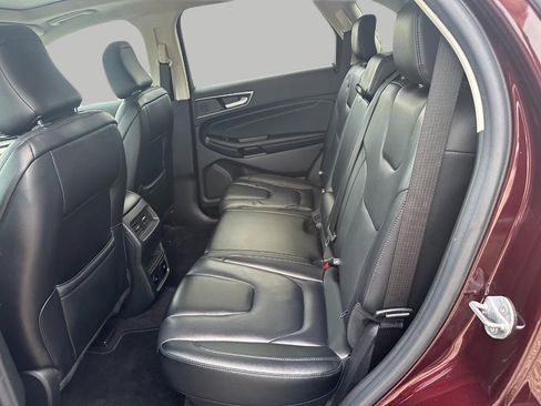 Used 2022 Ford Edge Titanium AWD/4WD image 11
