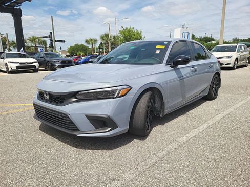 Used 2024 Honda Civic Sport image 1