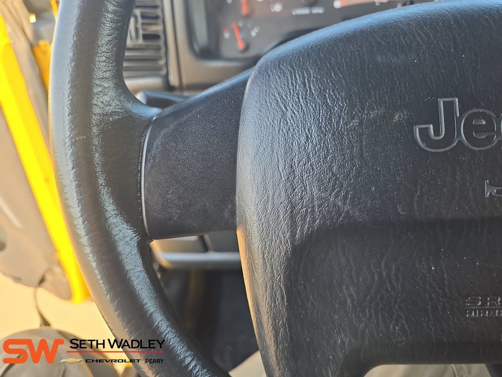 Used 2004 Jeep Wrangler 4WD image 15