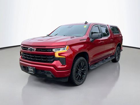 Used 2024 Chevrolet Silverado 1500 RST w/ Convenience Package II AWD/4WD image 4