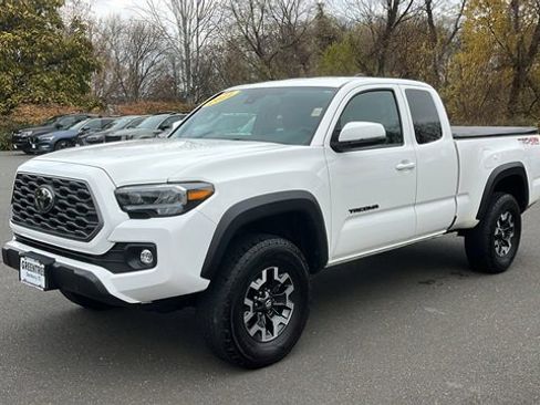 Certified 2021 Toyota Tacoma TRD Off-Road w/ TRD Premium Off Road Package image 3