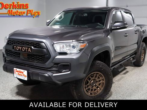 Used 2023 Toyota Tacoma 4x4 Double Cab image 1