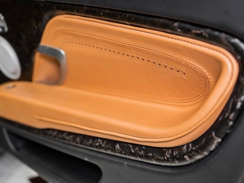 Used 2017 Aston Martin DB11 V12 image 36