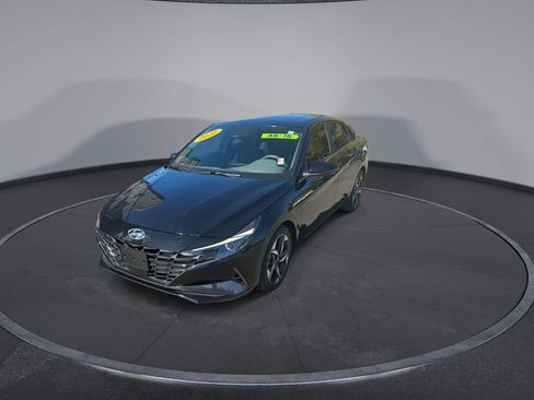 Used 2022 Hyundai Elantra SEL w/ Convenience + Premium Package image 6