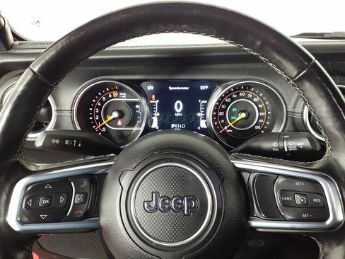 Used 2020 Jeep Gladiator Overland AWD/4WD image 29