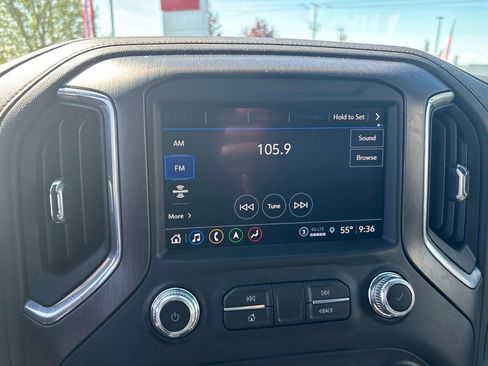 Used 2022 GMC Sierra 2500 AT4 w/ AT4 Preferred Package AWD/4WD image 15