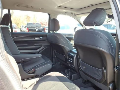 Certified 2023 Jeep Grand Cherokee L Laredo w/ Luxury Tech Group I AWD/4WD image 24