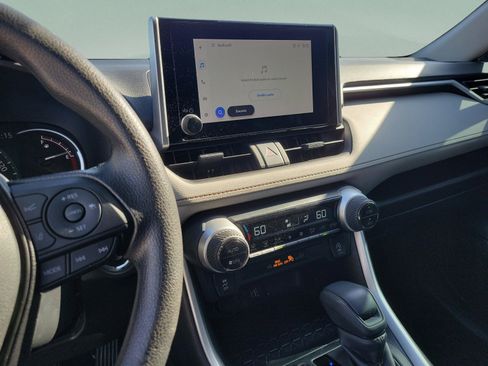 Used 2023 Toyota RAV4 XLE FWD image 27