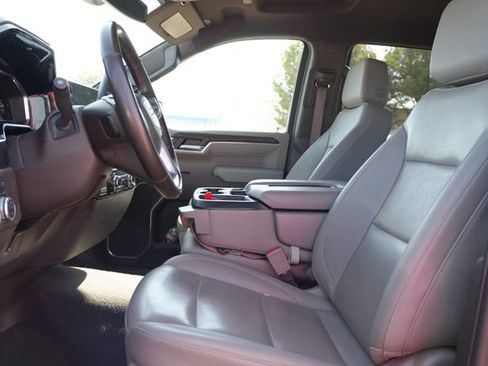 Used 2025 GMC Sierra 1500 SLT RWD image 11