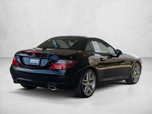 Used 2012 Mercedes-Benz SLK 250 image 5
