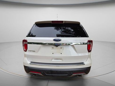 Used 2018 Ford Explorer Limited FWD image 6