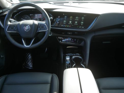Used 2023 Buick Envision Essence AWD/4WD image 10
