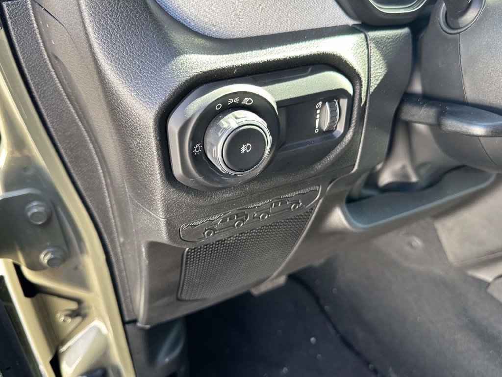 Used 2026 Jeep Wrangler Unlimited Sport AWD/4WD image 18