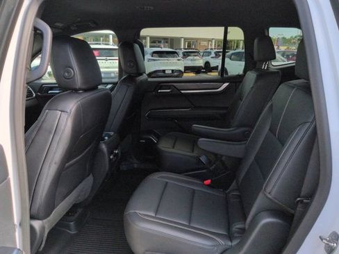 Used 2024 GMC Acadia Elevation w/ LPO, Floor Liner Package FWD image 14