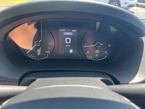 Used 2025 RAM ProMaster 2500 w/ Convenience Group FWD image 2