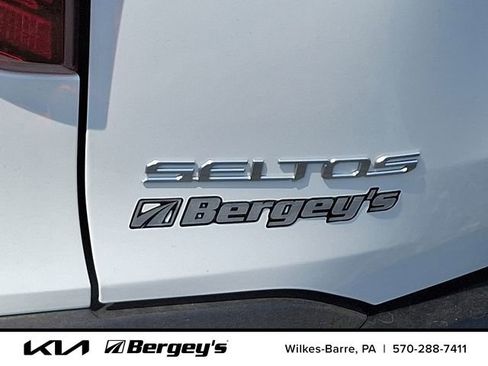 Certified 2025 Kia Seltos S AWD/4WD image 23