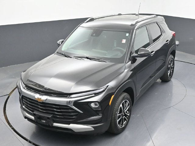Used 2025 Chevrolet TrailBlazer LT AWD/4WD image 39