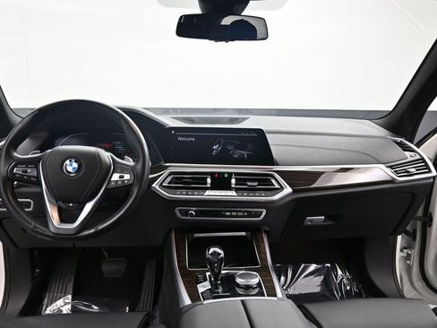 Used 2021 BMW X5 xDrive40i AWD/4WD image 12