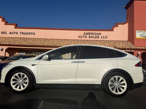 Used 2018 Tesla Model X 100D AWD/4WD image 9