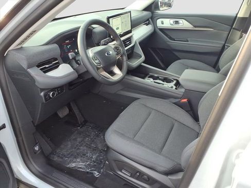 New 2026 Ford Explorer Active image 5