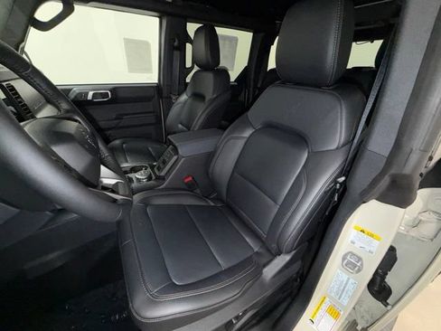 New 2026 Ford Bronco Badlands w/ Sasquatch Package AWD/4WD image 12
