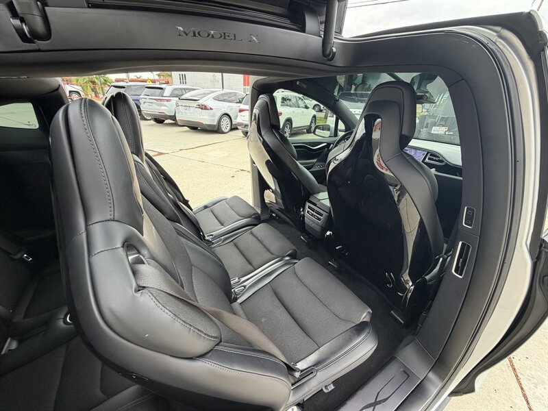 Used 2016 Tesla Model X 90D AWD/4WD image 11