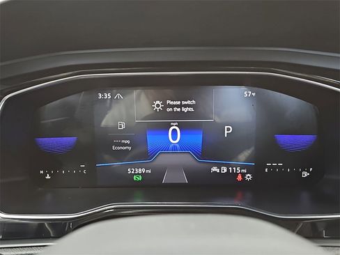 Used 2024 Volkswagen Jetta SE image 18