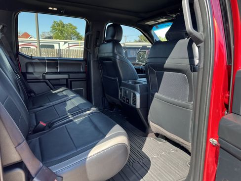 Used 2017 Ford F150 Raptor w/ Equipment Group 802A Luxury image 20