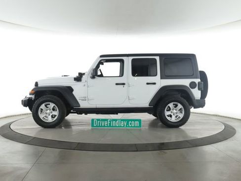 Used 2018 Jeep Wrangler Unlimited Sport S AWD/4WD image 9