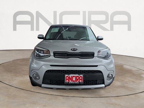 Used 2018 Kia Soul + image 3