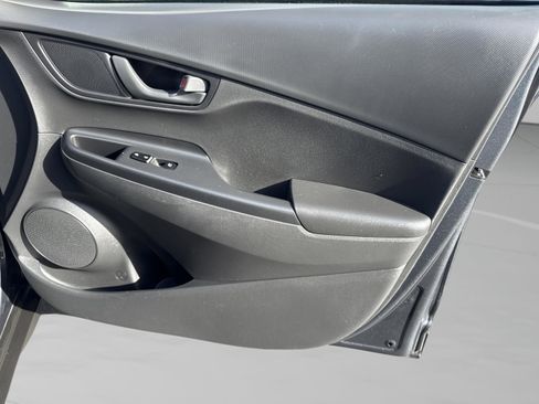 Used 2022 Hyundai Kona SEL w/ Cargo Package image 36